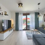 House Bronzin By Istra Vacation בית נופש *