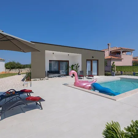 בית נופש House Bronzin By Istra Vacation קאנפאנאר