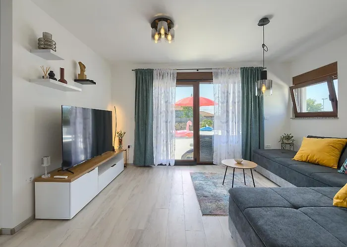 House Bronzin Semesterbostad *