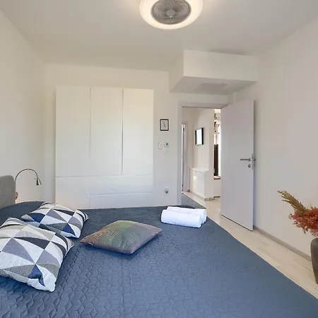 House Bronzin Kanfanar