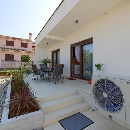 House Bronzin * Kanfanar